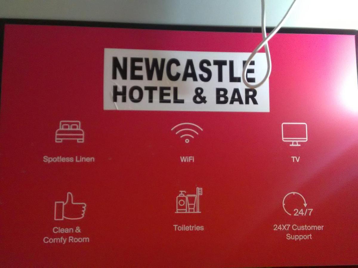 Newcastle West Hotel & Bar Екстериор снимка